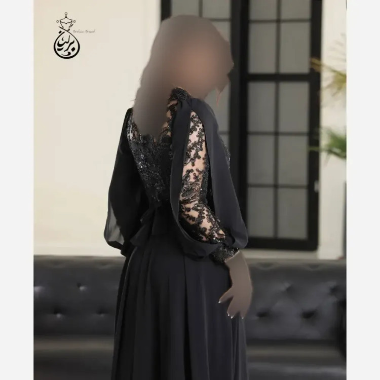 پیراهن زنانه مجلسی کرپ حریر و خرجکار گل برجسته ترک رنگ مشکی