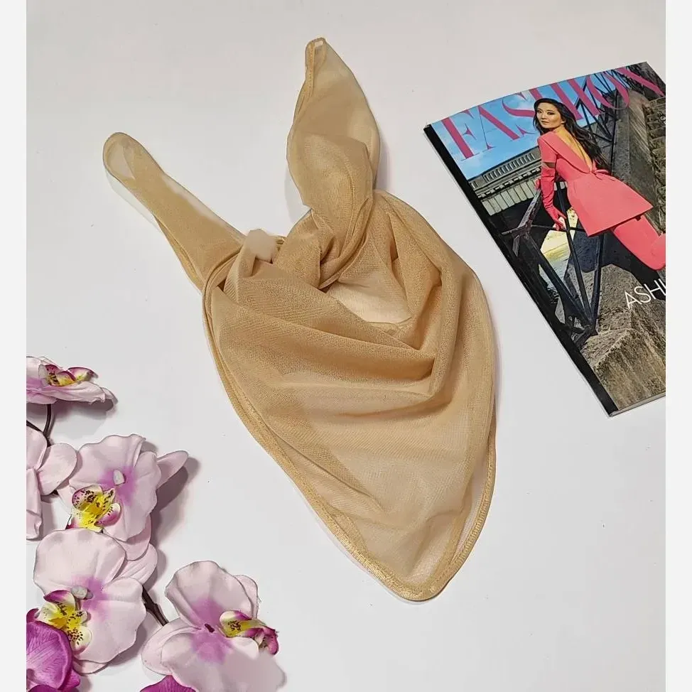 مینی اسکارف توری ساده ابعاد 70 در 70 رنگ مشکی سفید کرم