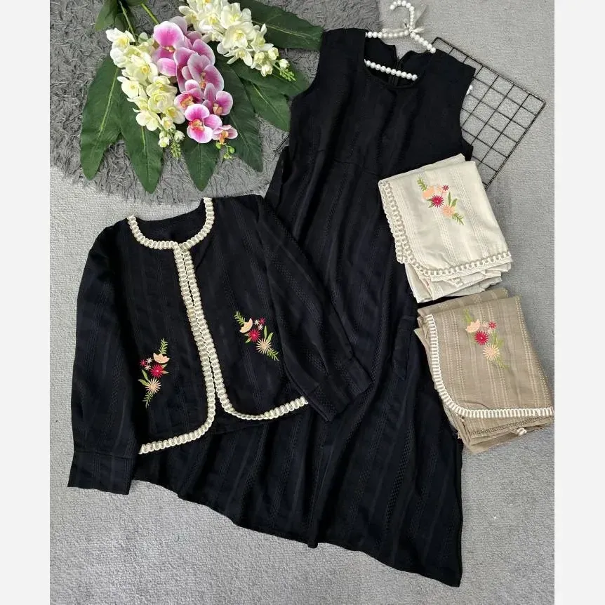 ست سارافون و کت زنانه مدل کوکی گلدوزی شده فری سایز 36 تا 46