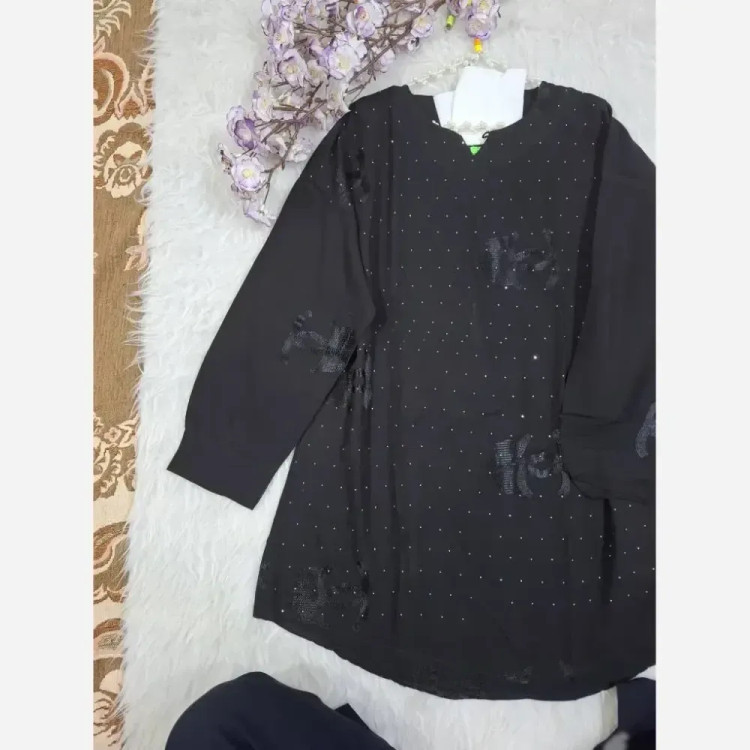 شومیز مانتو نگین دار مشکی جنس دیور اعلا سایز 38 تا 48 ویژه محرم