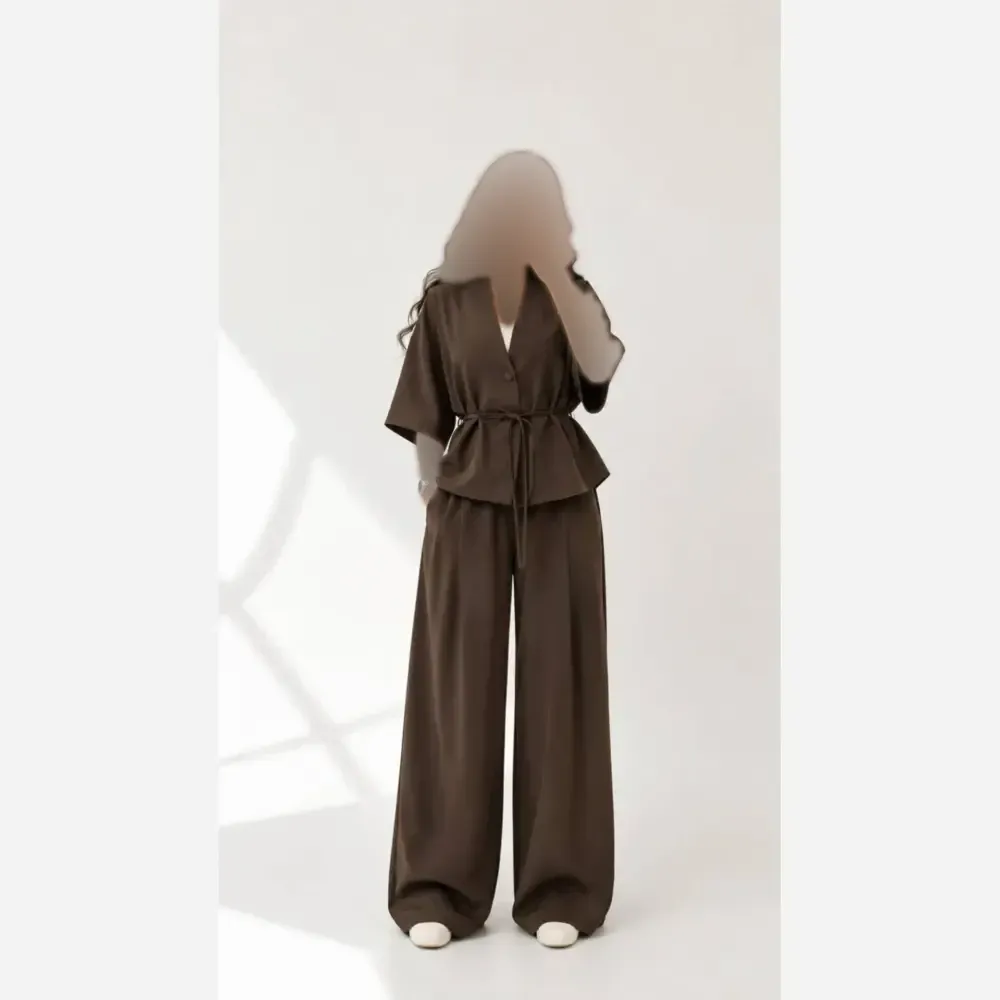 ست تک دکمه کرپ مازراتی وارداتی درجه یک رنگ مشکی سورمه ای قهوه ای نسکافه ای فری سایز 38 تا 46