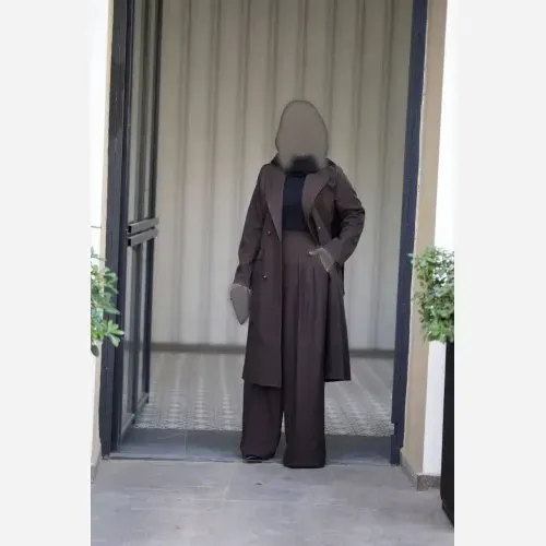 مانتو یقه بلیزری مدل نادیا پارچه بزیاق درجه یک سایزبندی 1 و 2 چهار رنگ مشکی قهوه ای طوسی سرمه ای قد 115