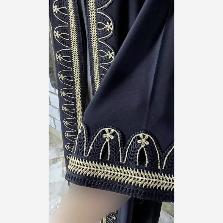 عبا مجلسی مشکی جنس الیزه گلدوزی شده قد 140 سایز 1 و 2