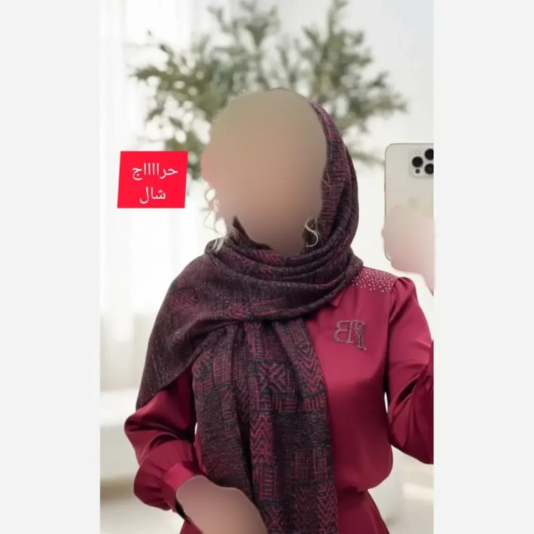 شال زنانه برشکا کریشه سافت شاین دار ابعاد 190 در 78 رنگ نارنجی و مشکی زرشکی