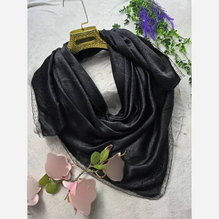 روسری یاقوت مشکی کوپرا ترک قواره دار ابعاد 120 در 120 نگین دار