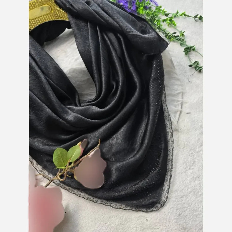 روسری یاقوت مشکی کوپرا ترک قواره دار ابعاد 120 در 120 نگین دار