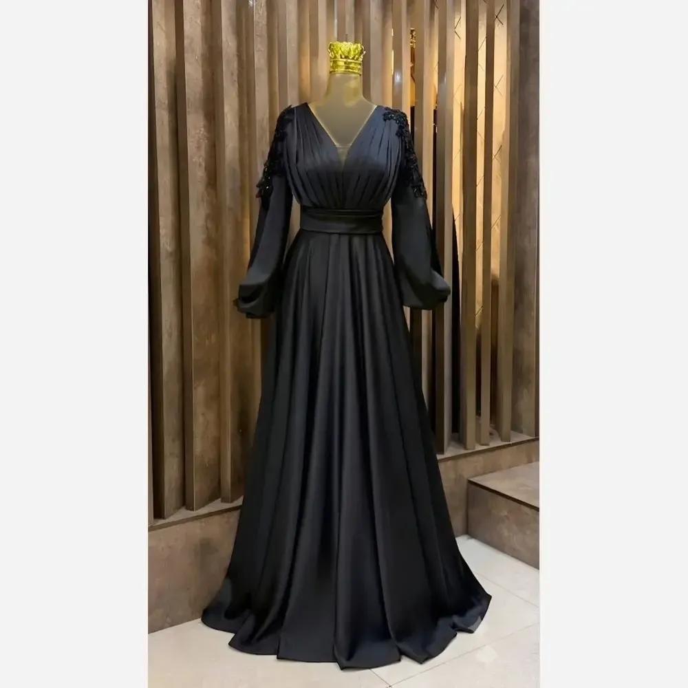 پیراهن زنانه ساتن آمریکایی مشکی خرجکار گل برجسته سایز بزرگ