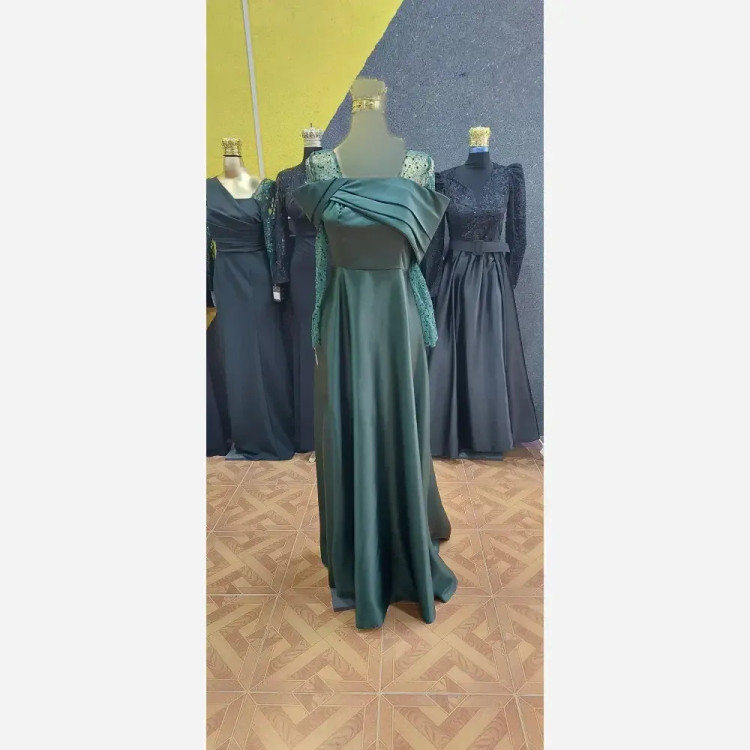 ماکسی مجلسی رژین جنس ساتن آمریکایی و پولک جسمیکو قد 160