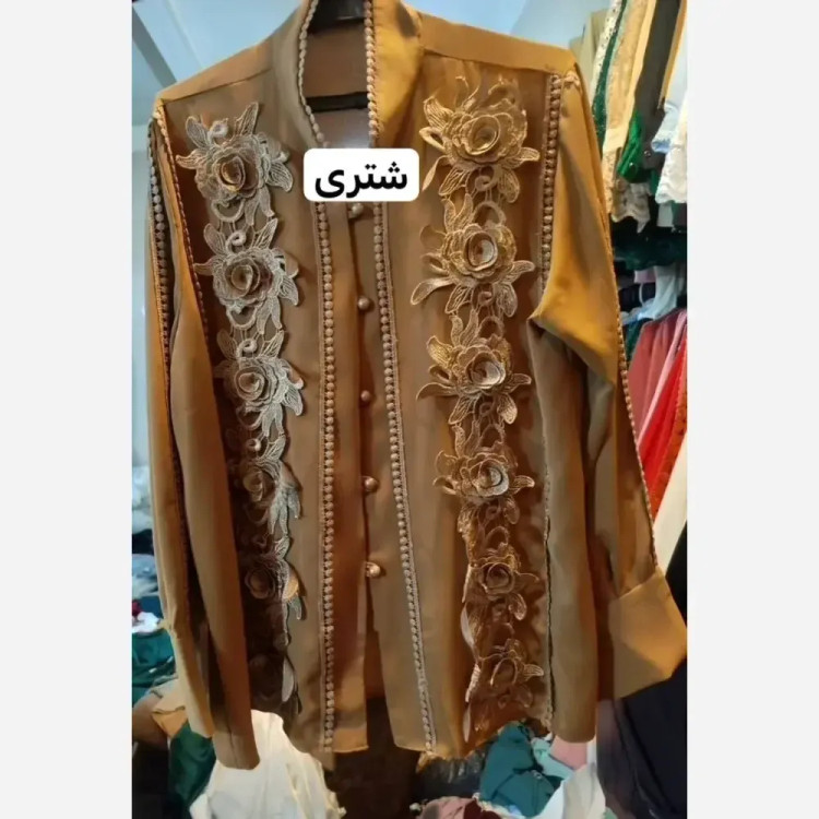 شومیز مزونی شیک و خاص گلبرجسته سایز بزرگ جنس الیزه مصری و گیپور ترک