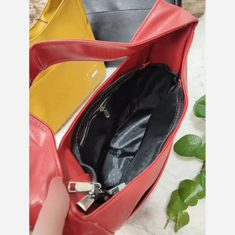 کیف اسپرت زنانه مدل لونا چرم خارجی بزرگ و جادار ابعاد 26*32 رنگ خردلی و قرمز