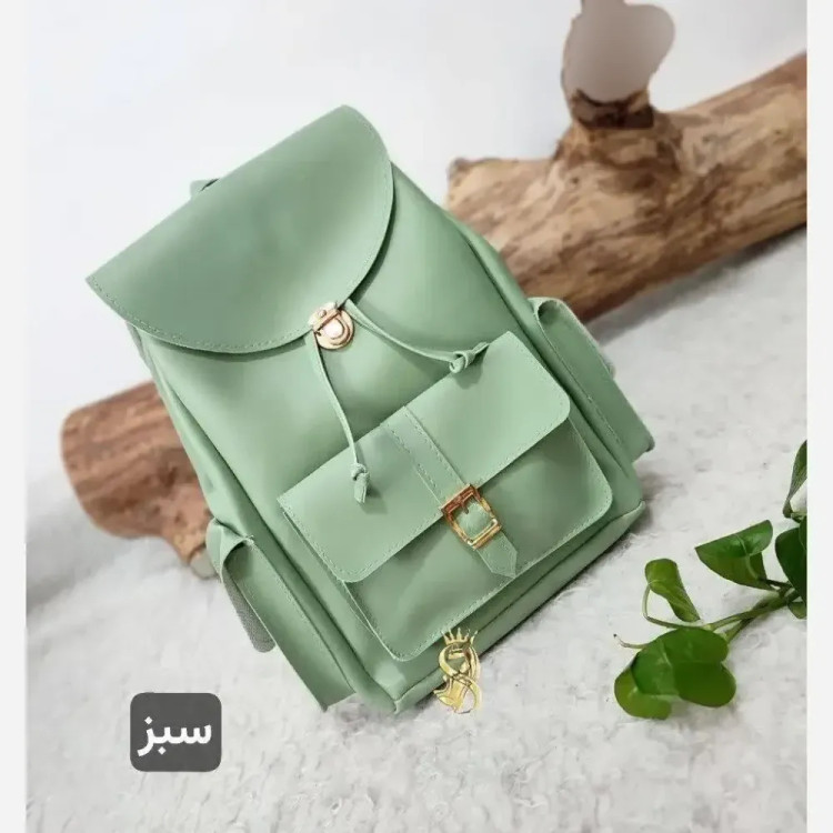 کوله پشتی اسپرت چرمی مدل قفل ابعاد 37*28 رنگ بندی متنوع