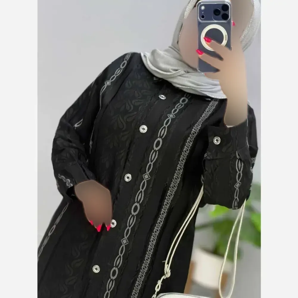 مانتو بلند آیات زنانه ژاکارد مشکی سایزبندی 46 تا 52 قد 90