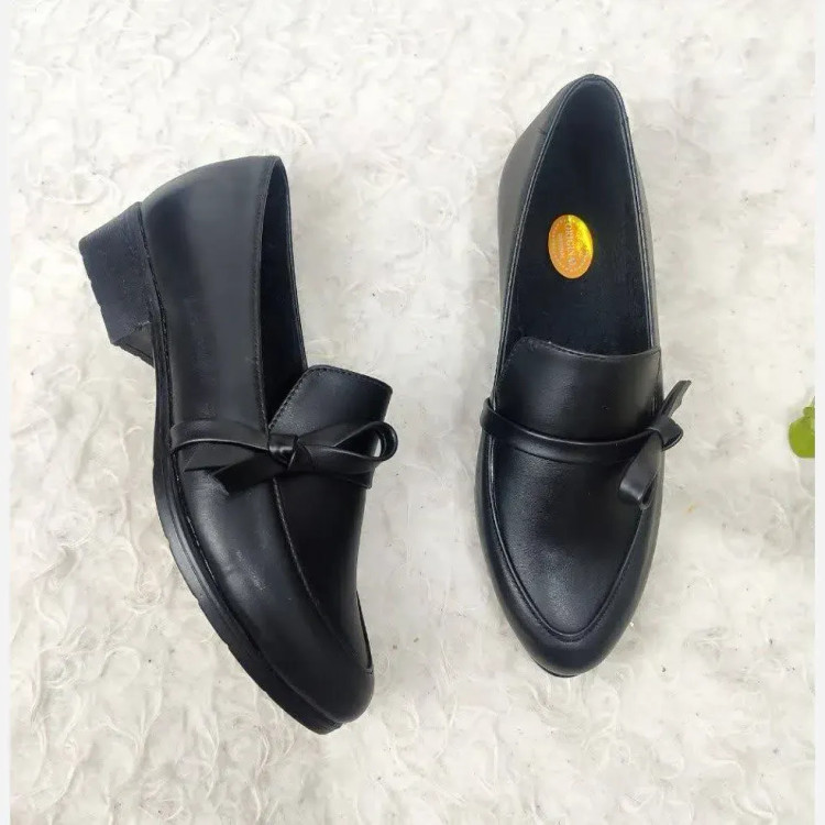 کفش کالج طبی زنانه مدل گره ای رویه چرم مشکی سایز 37 تا 39