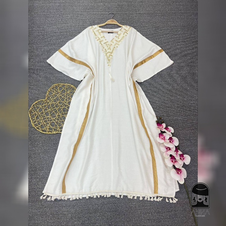 مانتو زنانه مدل پانچ هرای جنس کرسپو لایکو گرم بالا خرجکار نوار طلایی هندیپولک ترک فری سایز ۳۶تا۶۰