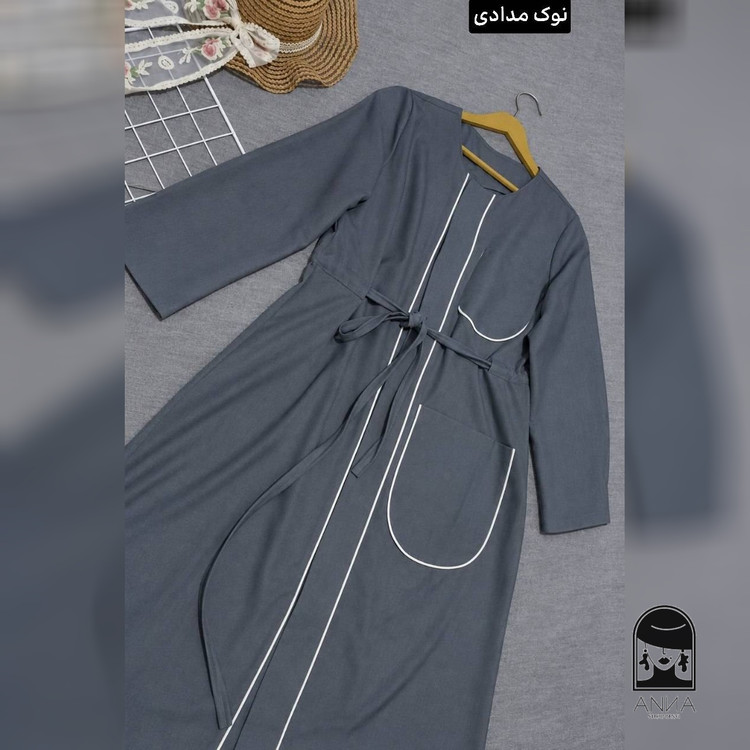 مانتو زنانه مدل بلند دانشجویی هما جنس بزایاق سایز ۱ تا ۲