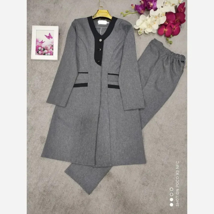 ست مانتو و شلوار اداری مکانیک پرشیا درجه یک سایز 38 تا 50 رنگ طوسی و مشکی
