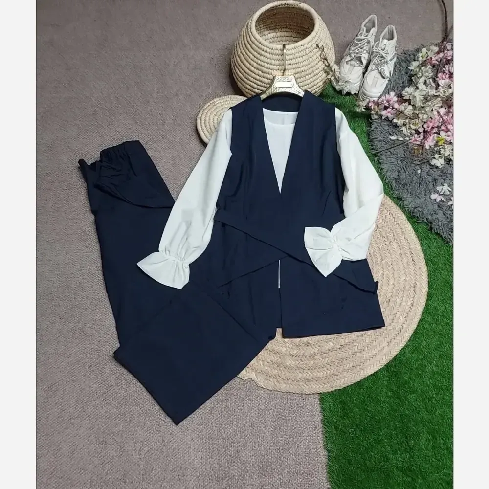 ست چهارتیکه زنانه مدل سورینو یقه دلبر جنس بزیاق اعلا سایز 38 تا 46 رنگ مشکی قهوه ای تیره سرمه ای تیره