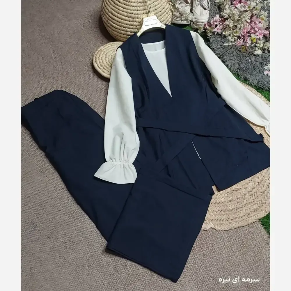 ست چهارتیکه زنانه مدل سورینو یقه دلبر جنس بزیاق اعلا سایز 38 تا 46 رنگ مشکی قهوه ای تیره سرمه ای تیره