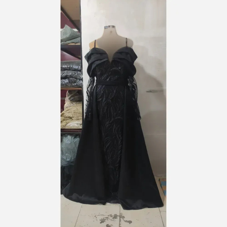 پیراهن زنانه گلرخ جنس پولک وارداتی شاین و ساتن آمریکایی رنگ طوسی مشکی سبز سایز 40 تا 50