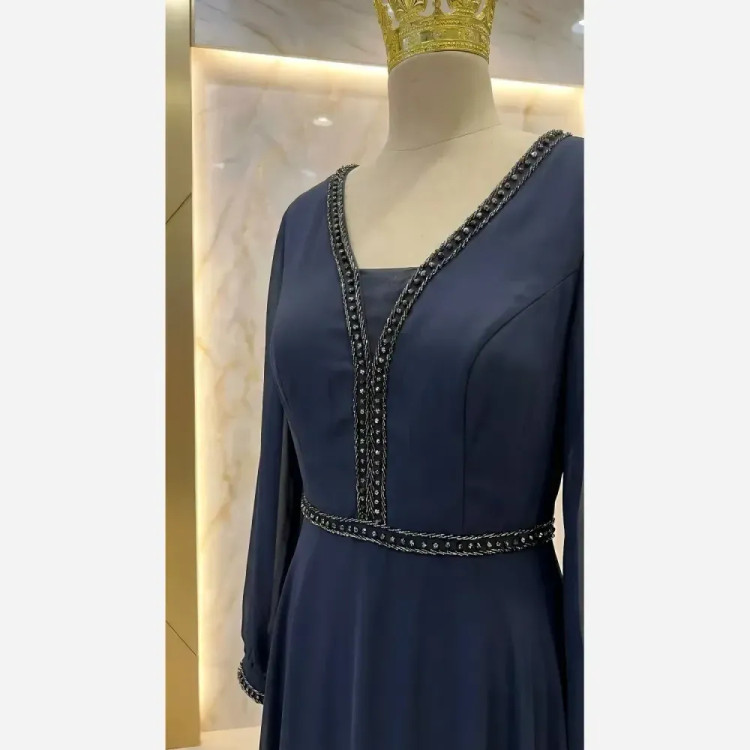 پیراهن مجلسی زنانه کرپ حریر مشکی و سرمه ای سایز بزرگ کاپدار سنگ دوزی شده قد 150