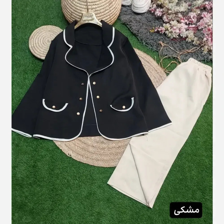 ست کت و شلوار ادایی پاییزه جنس سوپرمازراتی اعلا سایز 38 تا 46 فری رنگ بندی مشکی زرشکی قهوه ای سرمه ای نسکافه ای