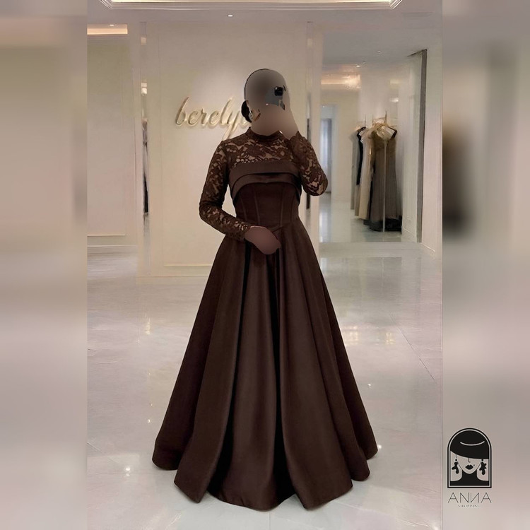 دامن زنانه مدل پوشاک جنس دانتل مخمل و دامن ساتن سایز ۲ تا ۵